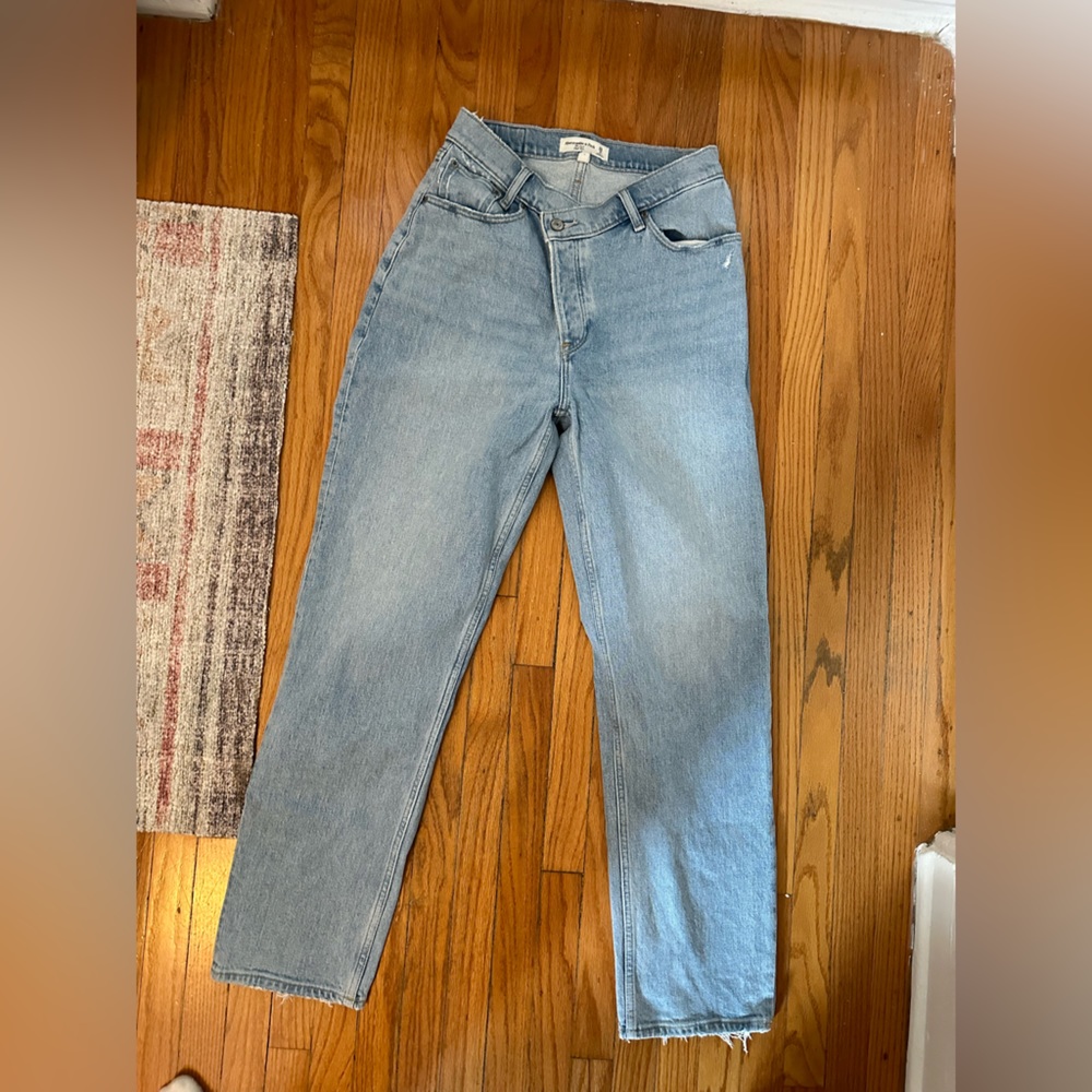 Abercrombie & Fitch Curve Love Dad Jean - Picture 2 of 8